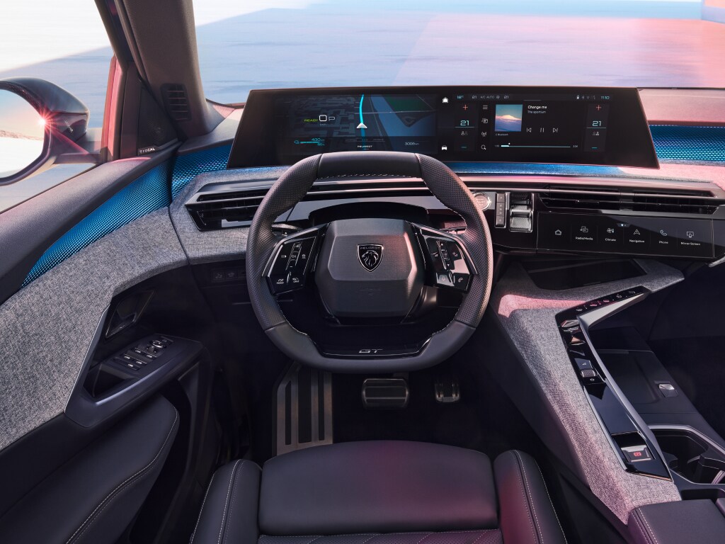 New PEUGEOT Panoramic i-Cockpit®