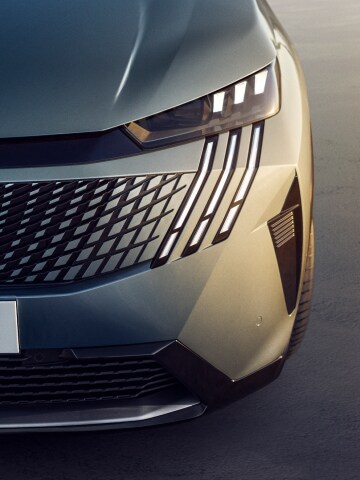 PEUGEOT E-5008 projecteurs PEUGEOT PIXEL LED