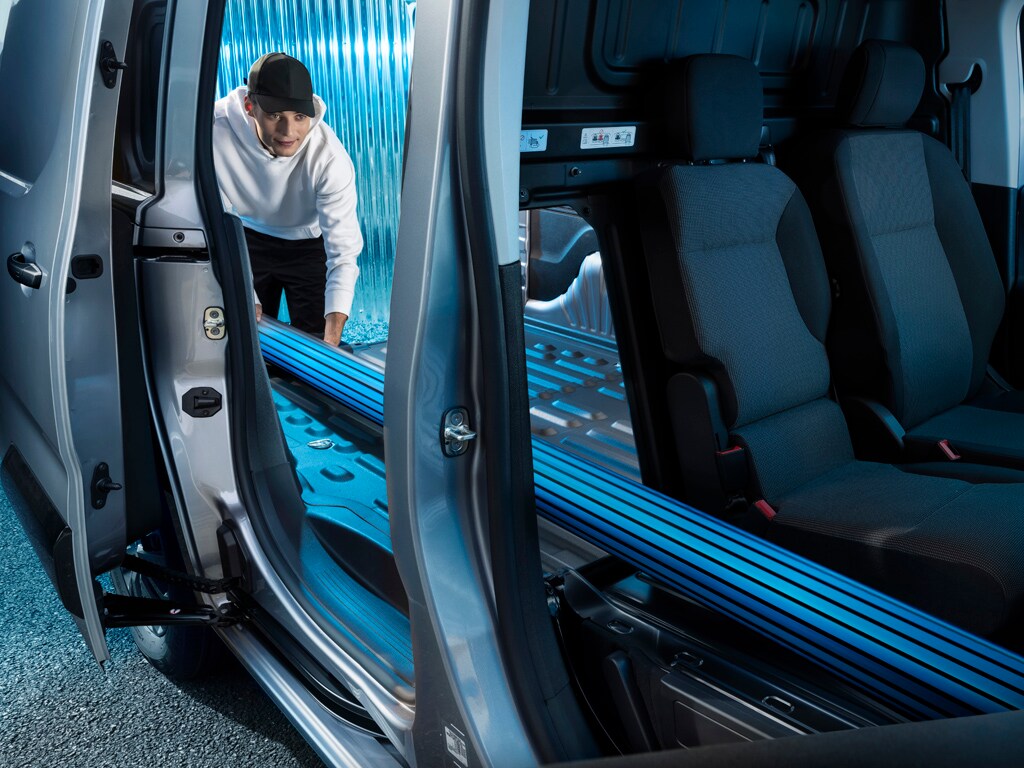 Nouveau PEUGEOT E-PARTNER volumes modulaires